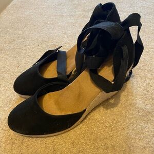 OLD NAVY black espadrille wedges